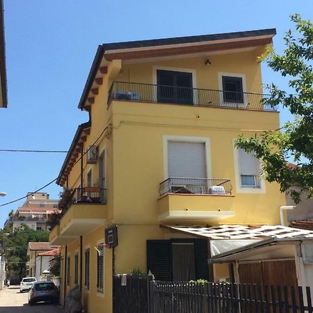 Casa Vacanze “Sale Di Mare” Pescara Eksteriør bilde